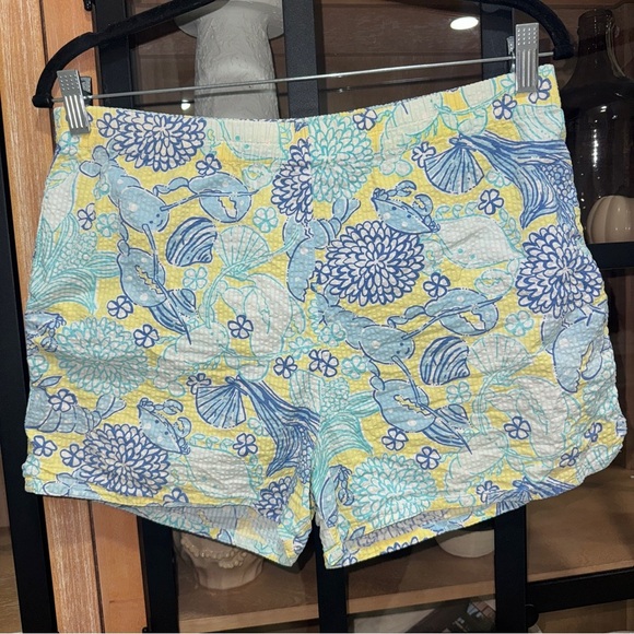 🌼 Vintage Lilly Pulitzer Lobster print Floral Seersucker Shorts seashell ocean - Picture 1 of 11